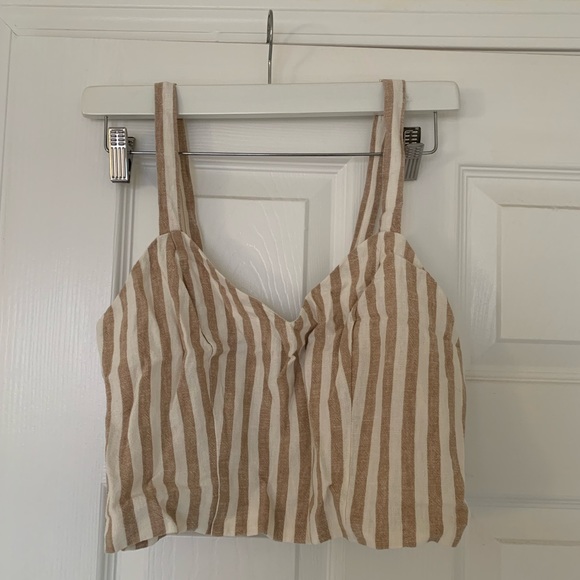 Cropped top and skirt matching set. - Picture 2 of 3